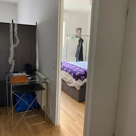 Проживание в семье Cozy In Paris
